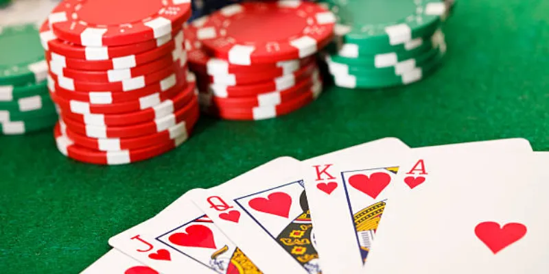 Luật chơi poker cơ bản cho người mới